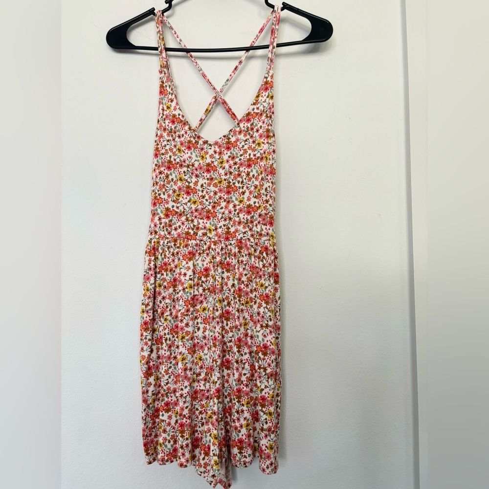 ULTRA FLIRT BOUTIQUE FLORAL ROMPER SZ SMALL